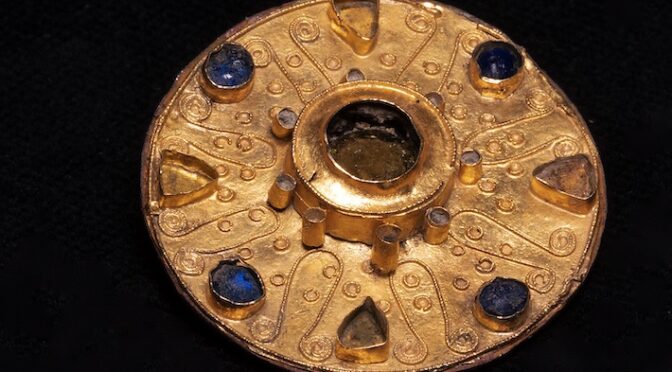 Medieval Woman’s Burial in Switzerland Yields Gold Brooch