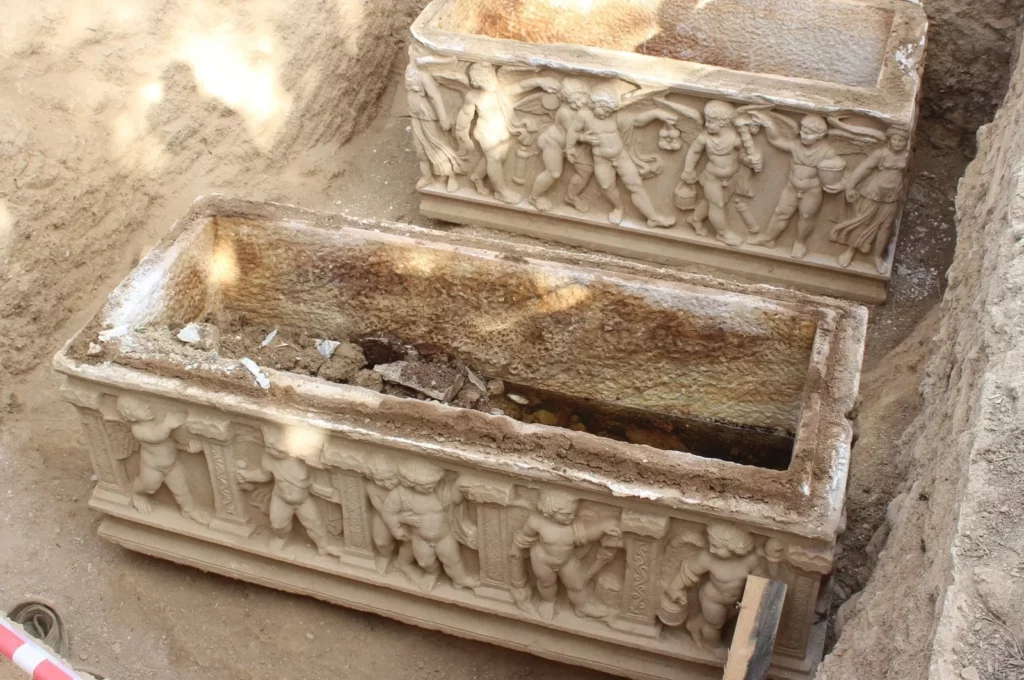 3 mummified skeletons were found in Iznik, western Turkey