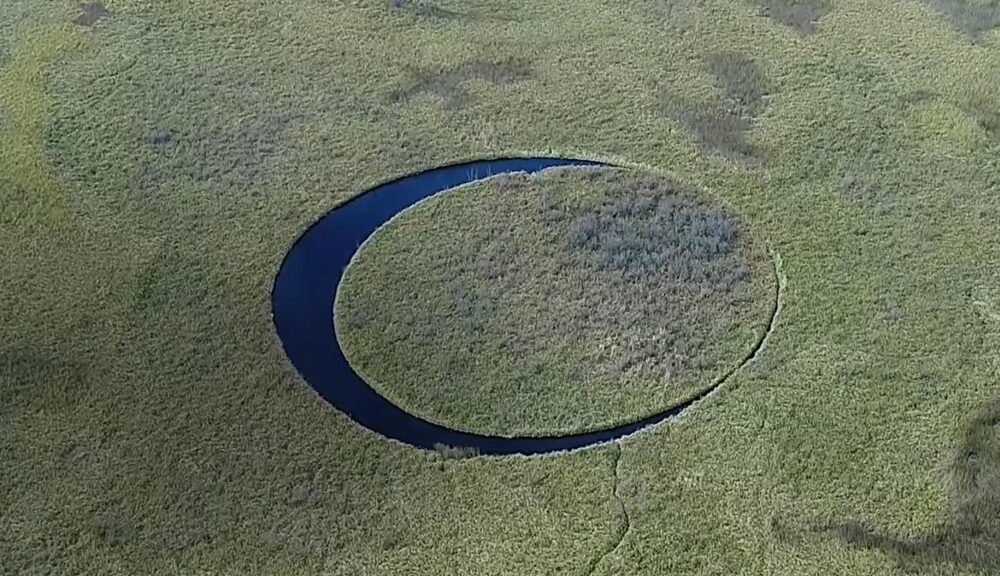 This Circular Island in Argentina Not Only Floats, But Also Rotates Constantly