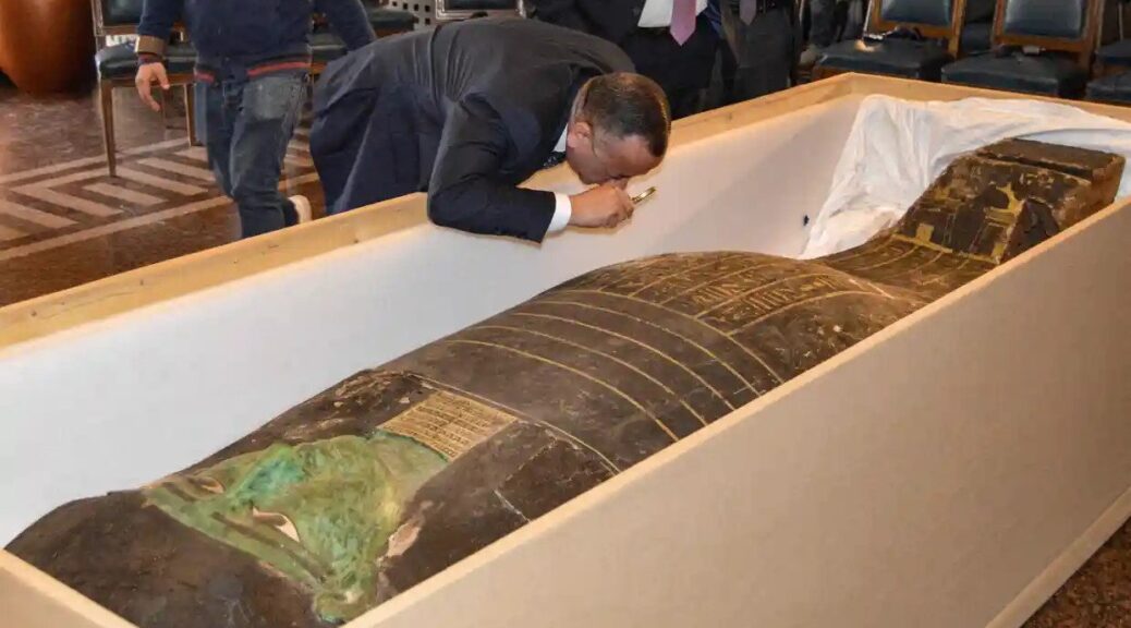 U.S. Museum Repatriates Sarcophagus to Egypt