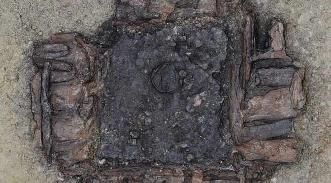 3000 years old wooden wishing well discovered in Germany