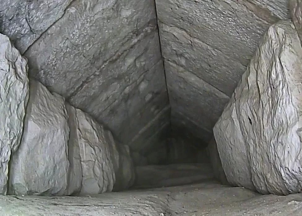 Камера засняла скрытый коридор в Великой пирамиде Египта
