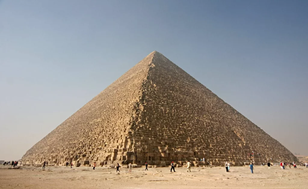 Ученые обнаружили новую находку внутри пирамиды Хуфу
