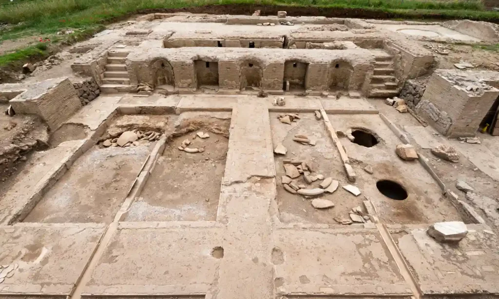 Роскошная древнеримская винодельня найдена на руинах виллы Квинтилий недалеко от Рима