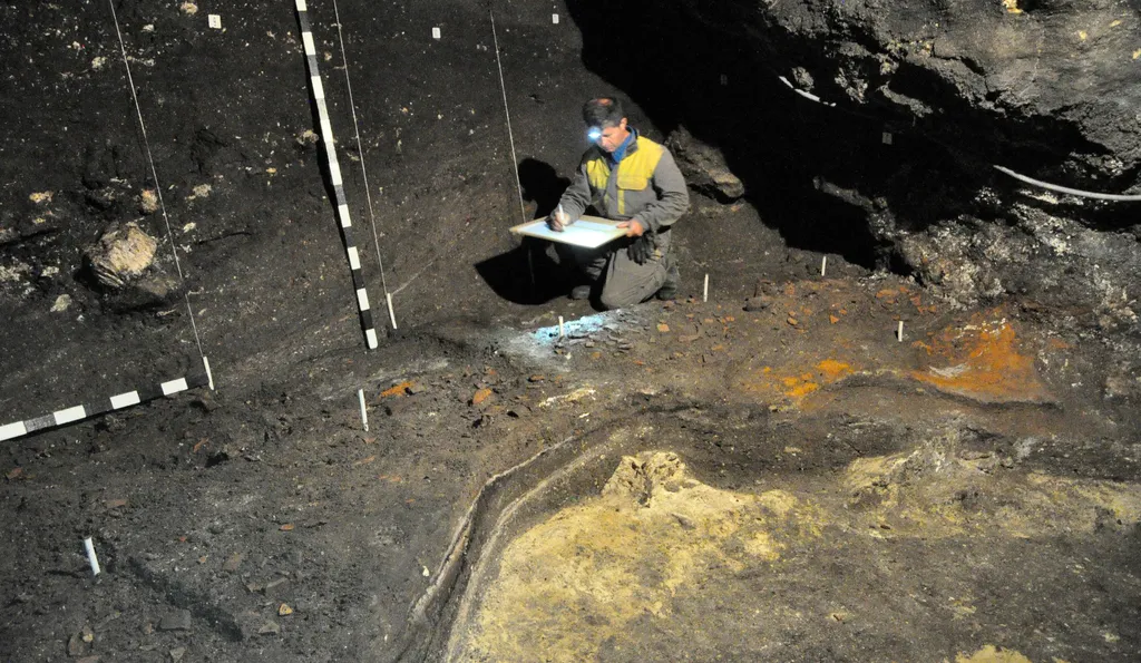 Neolithic Ritual Cache Discovered in Ukrainian Cave