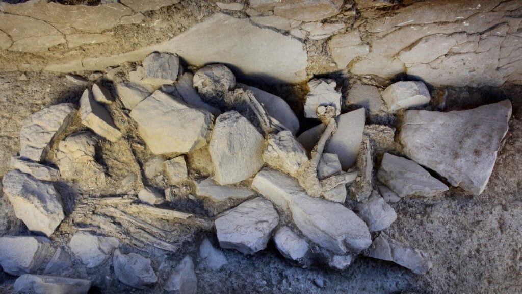 5400-летняя гробница, обнаруженная в Испании, прекрасно запечатлела летнее солнцестояние.