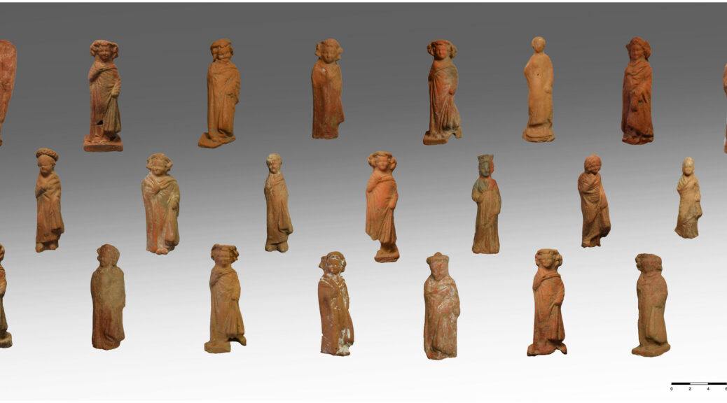 2,000 Ancient Figurines Unearthed on Greek Island