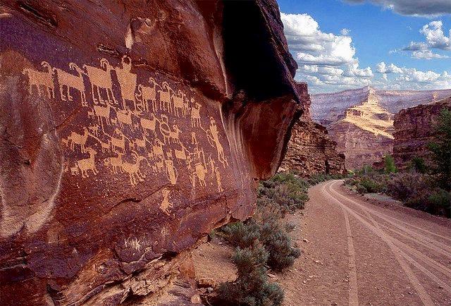 The Nine Mile Canyon In Remote Utah Is The World's Largest 'Art Gallery'
