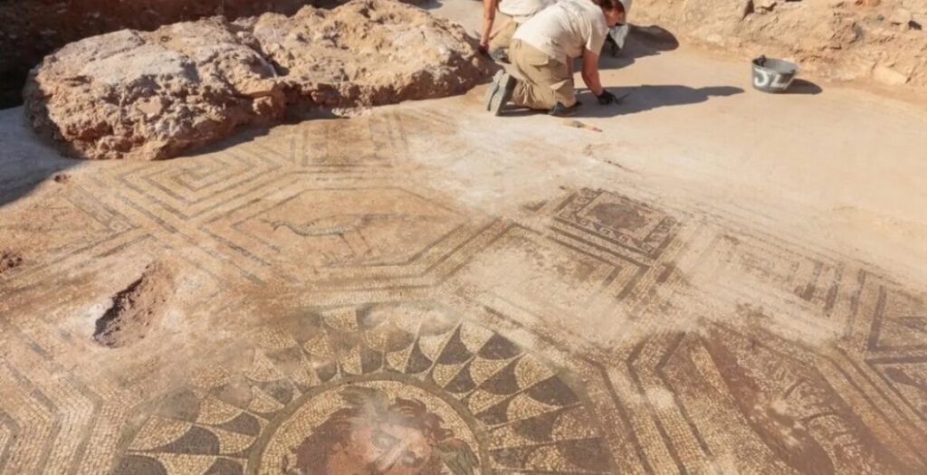 Archaeologists uncover AMAZING mosaic depicting Medusa in Mérida, Spain