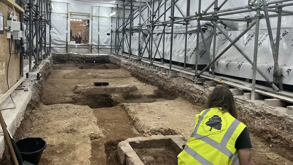 Medieval Altar Uncovered at England’s Exeter Cathedral