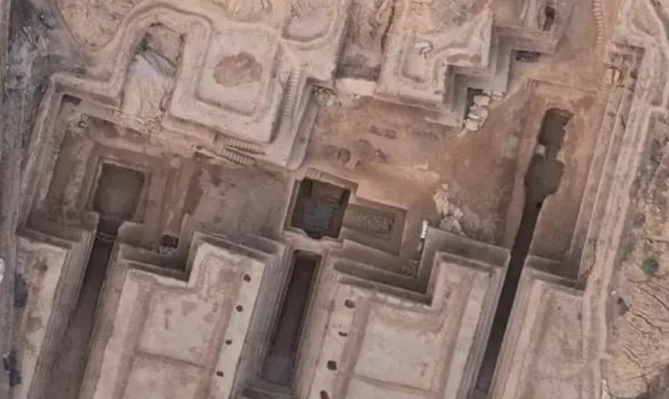 Ancient treasures found in massive tomb of wealthy family in China