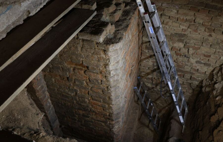 Excavation of Castle Site in Poland Uncovers Royal Kitchen