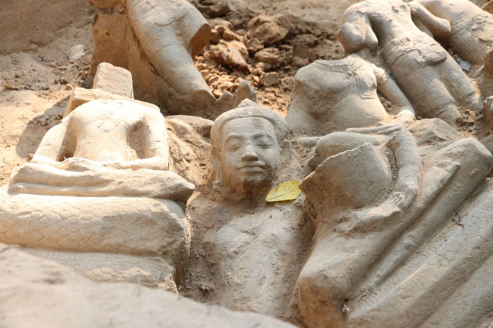 Sculptures Discovered at Khmer Temple in Cambodia